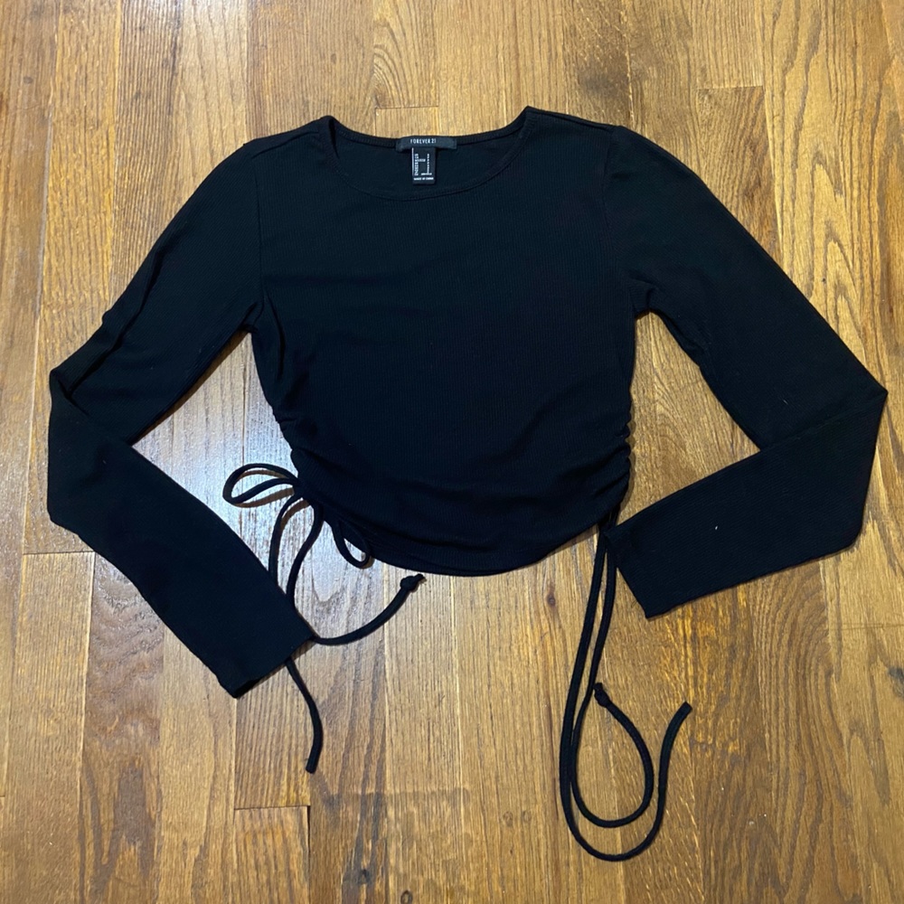 Black cropped top